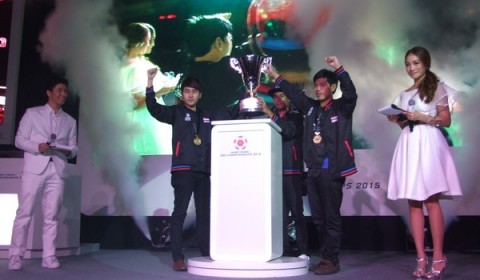 ศึกเดือด FIFA ONLINE 3 : SEA CHAMPIONSHIPS 2015 ทีมไทยโชว์โหดโค่นแชมป์เก่าเวียดนามได้สำเร็จ